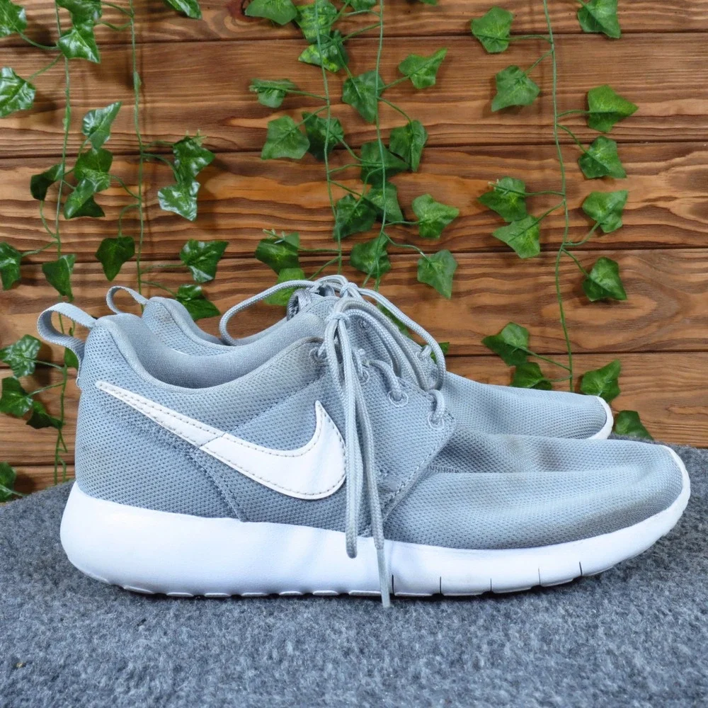Nike Roshe One Kids Running Shoes Size 4Y Athletic‎ Casual Gray Mesh Sneakers